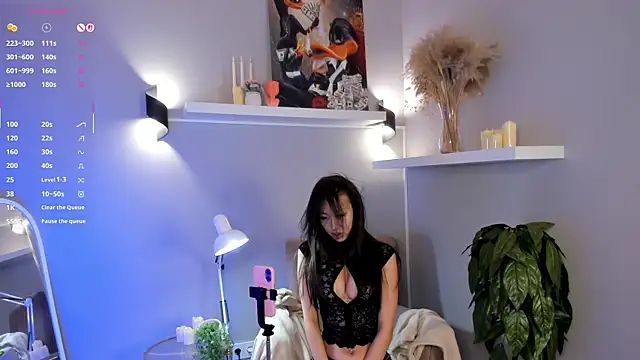 Nelly Kimm online show from July 2026 01:52:01 AM