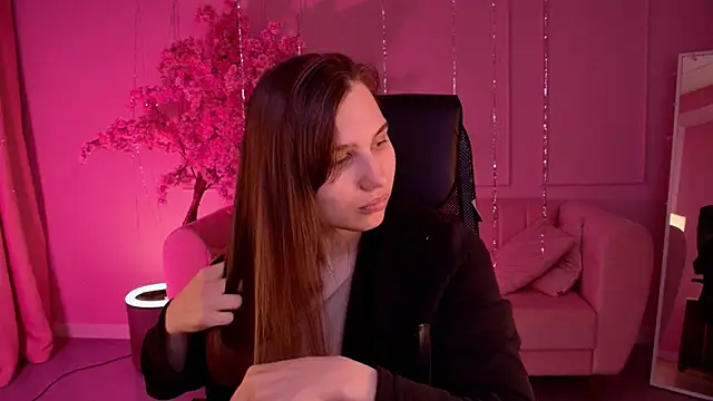 TessaMill online show from March 2026 05:56:02 AM