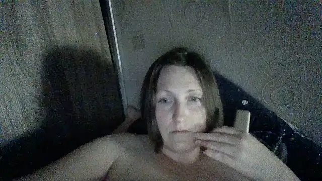 Snapshot of AllaSowinskaya chatting on June 2026 06:16:01 PM AllaSowinskaya online show from June 2026 06:16:01 PM