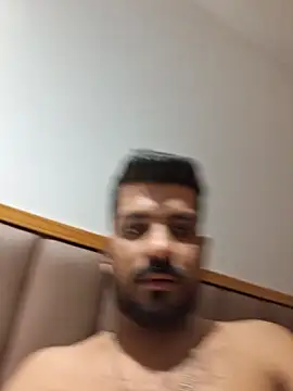 Snapshot of Vince-18 chatting on February 2026 05:06:02 PM Vince-18 online show from February 2026 05:06:02 PM