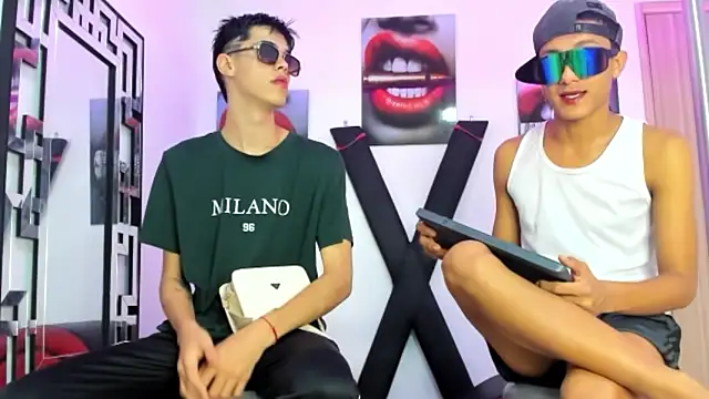 TWINKS FRIENDS online show from October 2025 07:20:02 AM