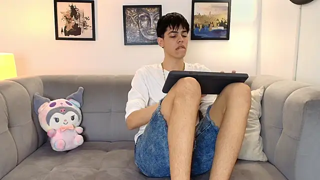 TWINKS FRIENDS online show from April 2026 01:17:02 PM