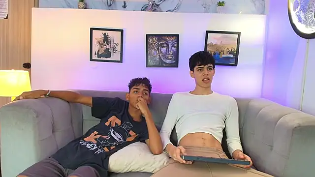 TWINKS FRIENDS online show from April 2026 01:36:02 PM