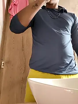 Hiroshi Shen online show from January 2026 12:44:02 PM