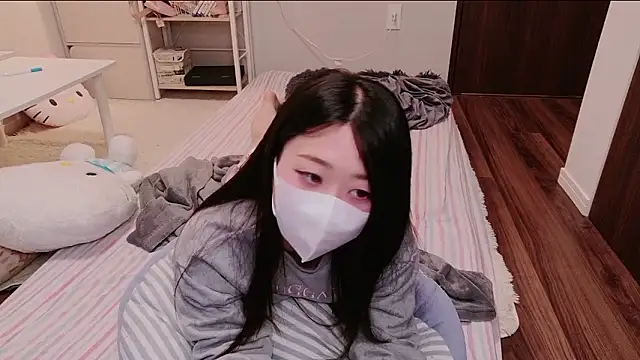 Snapshot of OSUSHI-CHAN chatting on February 2026 04:36:01 PM OSUSHI-CHAN online show from February 2026 04:36:01 PM