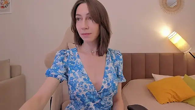 GoodGlamorGirl online show from October 2025 04:24:02 AM