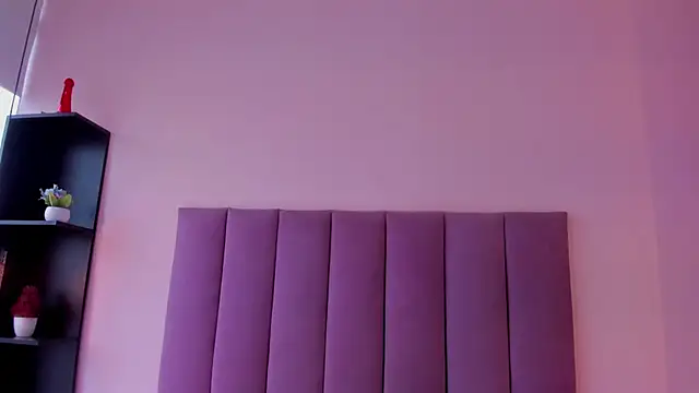 Snapshot of violet_myerrs chatting on February 2026 12:42:02 PM violet myerrs online show from February 2026 12:42:02 PM