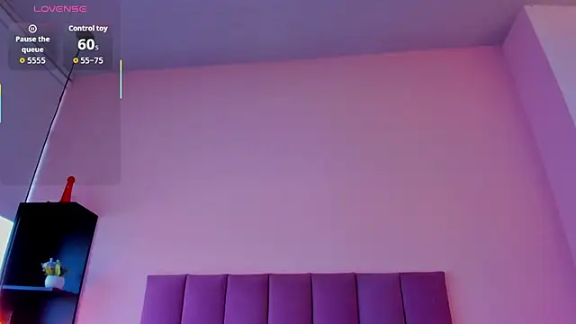 Snapshot of violet_myerrs chatting on February 2026 01:38:02 PM violet myerrs online show from February 2026 01:38:02 PM