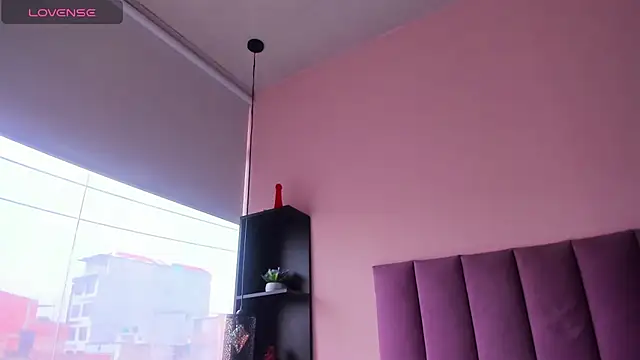 Snapshot of violet_myerrs chatting on February 2026 01:06:01 PM violet myerrs online show from February 2026 01:06:01 PM