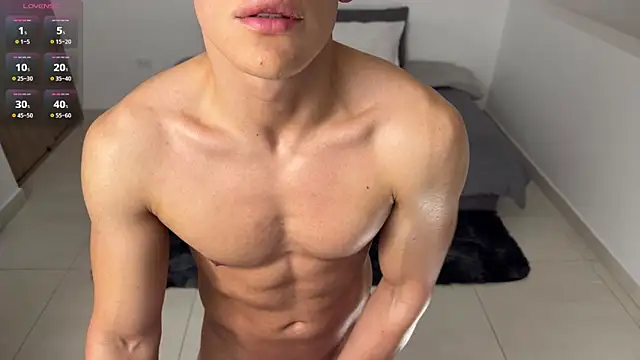 Snapshot of Maxx_Lancaster chatting on February 2026 03:08:01 PM Maxx Lancaster online show from February 2026 03:08:01 PM