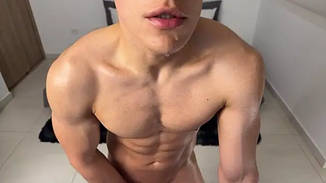 Snapshot of Maxx_Lancaster chatting on March 2026 03:04:01 PM Maxx Lancaster online show from March 2026 03:04:01 PM