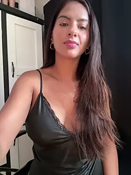 chicachocolate01 online show from March 2026 06:36:01 PM