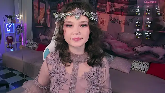 EmilyChaves online show from October 2025 04:31:02 PM