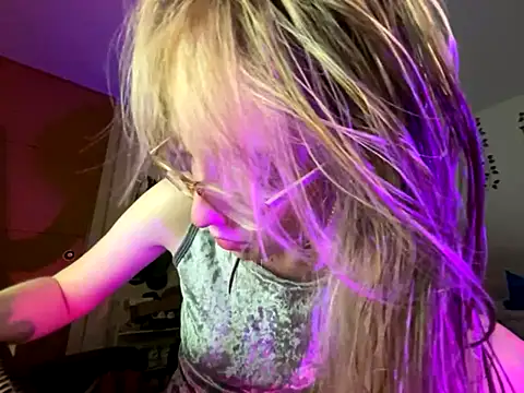 ReenKitty online show from November 2025 03:29:02 AM