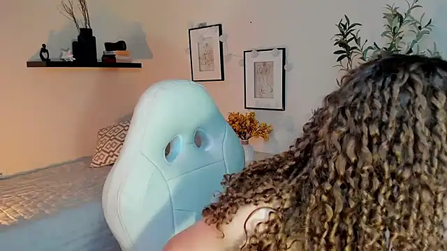 Snapshot of isabella-garcia- chatting on May 2026 01:55:01 AM isabella-garcia- online show from May 2026 01:55:01 AM