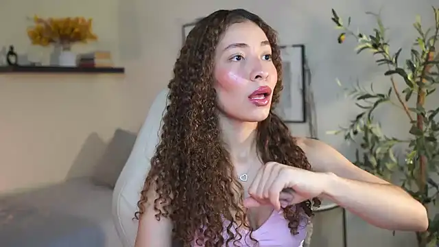 Snapshot of isabella-garcia- chatting on May 2026 10:06:01 PM isabella-garcia- online show from May 2026 10:06:01 PM