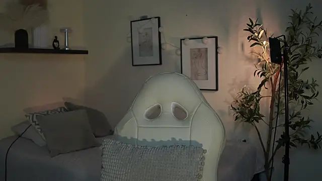 Snapshot of isabella-garcia- chatting on July 2026 12:25:02 AM isabella-garcia- online show from July 2026 12:25:02 AM