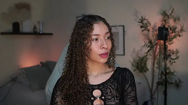 Snapshot of isabella-garcia- chatting on July 2026 12:58:01 AM isabella-garcia- online show from July 2026 12:58:01 AM