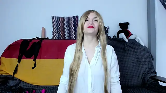 Katherine Twilight online show from January 2025 03:43:01 PM