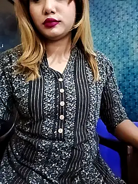 alexa cam44 online show from October 2025 08:31:01 PM