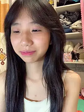 xiaotao-999 online show from September 2025 03:33:01 PM