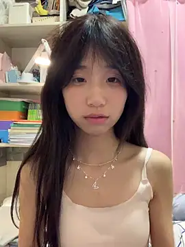 xiaotao-999 online show from September 2025 04:21:02 PM