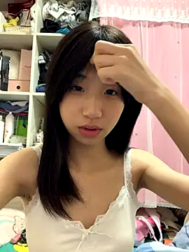 xiaotao-999 online show from November 2025 03:57:01 PM