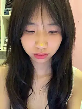 xiaotao-999 online show from November 2025 04:07:02 PM