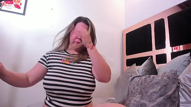 katherinn gomezz online show from February 2026 12:50:01 PM