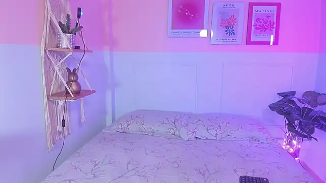 Camila Rivers online show from September 2025 12:06:01 PM