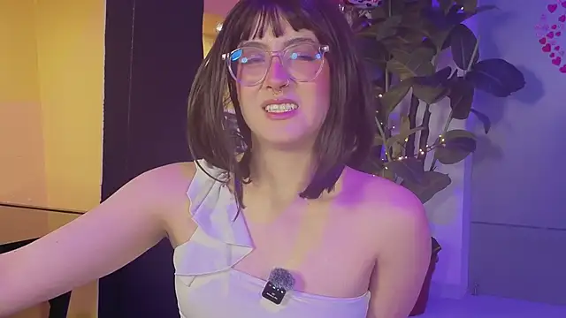 LiLLiAnderson online show from March 2026 12:34:02 PM