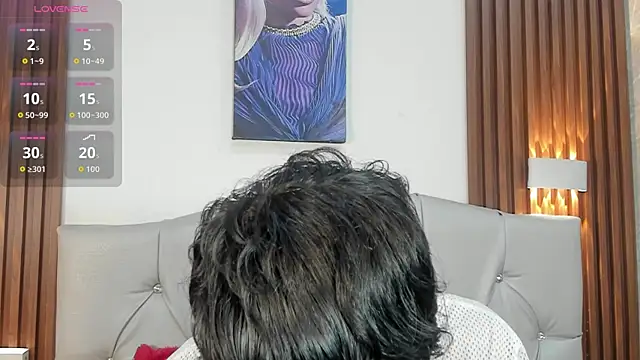 Snapshot of Axel__Evans chatting on May 2026 01:18:01 PM Axel Evans online show from May 2026 01:18:01 PM