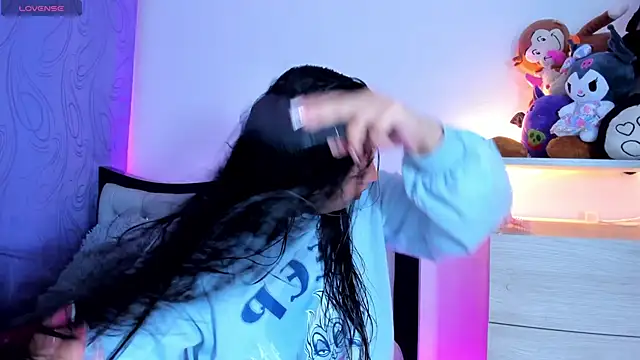 my aleja  online show from April 2026 10:38:02 AM