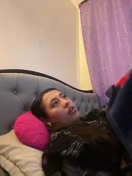 my aleja  online show from April 2026 03:33:02 AM