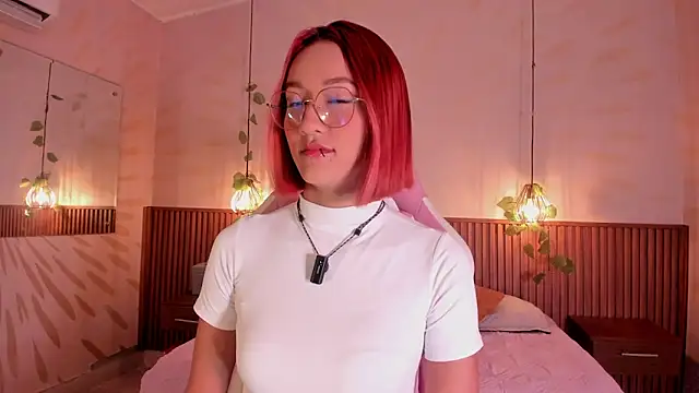 daphne courtis online show from March 2026 03:13:01 AM