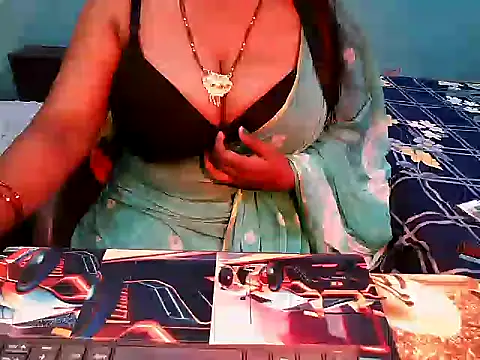 Snapshot of PREETI_BABY chatting on May 2026 07:03:01 AM PREETI BABY online show from May 2026 07:03:01 AM