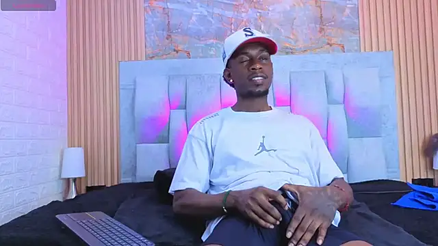 pipedark  online show from November 2025 03:06:01 AM