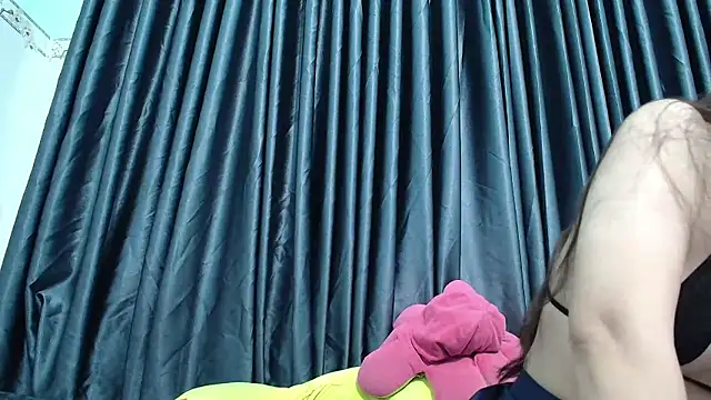 Grass 99 online show from December 2025 02:18:01 AM