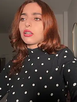 Snapshot of imhelena chatting on January 2026 11:10:01 PM imhelena online show from January 2026 11:10:01 PM