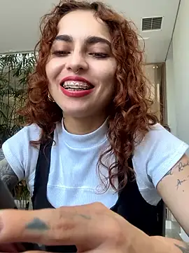 Snapshot of imhelena chatting on January 2026 10:03:02 PM imhelena online show from January 2026 10:03:02 PM