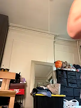 Snapshot of AlyCakes212 chatting on September 2025 03:47:01 PM AlyCakes212 online show from September 2025 03:47:01 PM