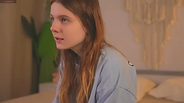 Snapshot of Lu__Lane chatting on October 2025 07:50:02 AM Lu Lane online show from October 2025 07:50:02 AM