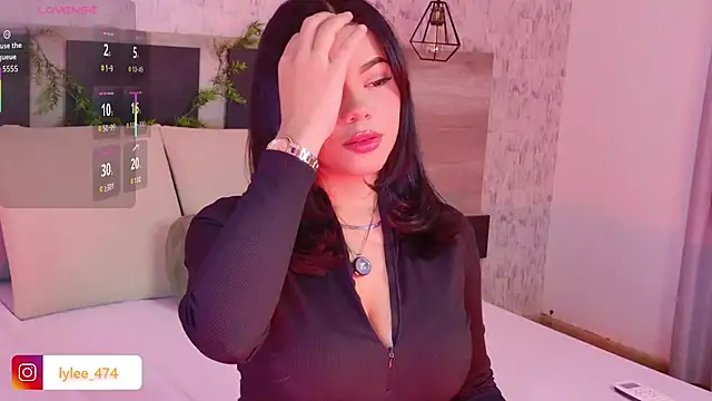 Celine Lee online show from February 2026 06:12:02 PM