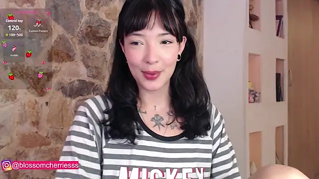 Snapshot of slobberynjuicy_ chatting on September 2025 02:06:01 PM slobberynjuicy online show from September 2025 02:06:01 PM