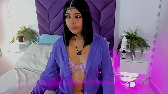 Kaylachannell online show from March 2026 03:45:02 AM