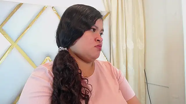 Madison Copers online show from December 2025 12:49:02 AM