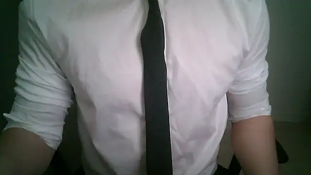 111owo111 online show from April 2026 12:19:02 PM