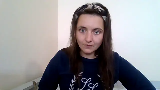 DInaraXRose online show from September 2025 11:42:01 AM