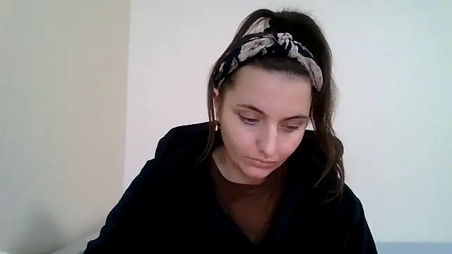 DInaraXRose online show from October 2025 10:16:02 AM