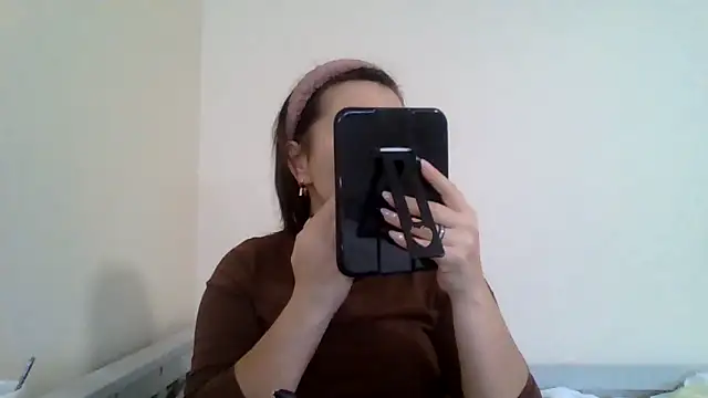 DInaraXRose online show from October 2025 09:32:01 AM